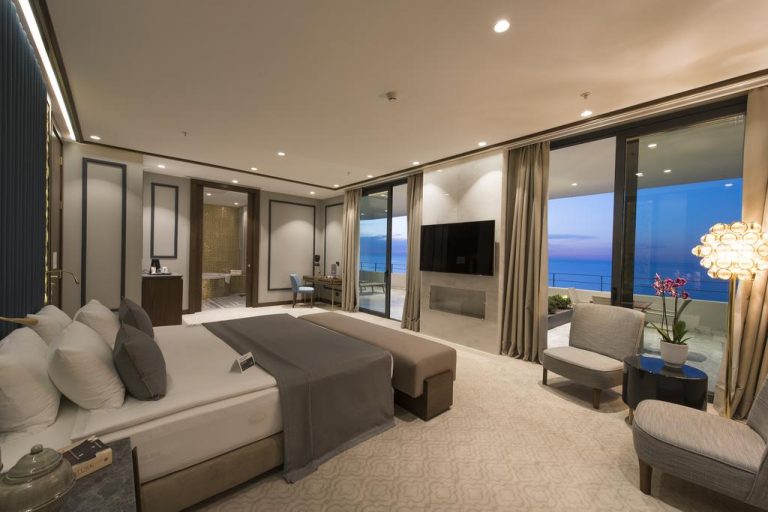 ramada-plaza-amp-spa-9 ramada-plaza-amp-spa-9